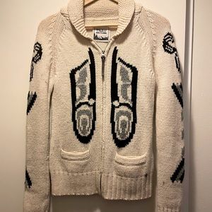 Women’s Sweater-TNA